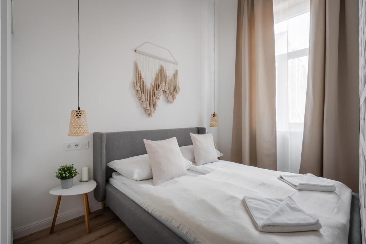 A62 - Akacfa Street Central Residence - Best Location By Bqa Budapeste Exterior foto