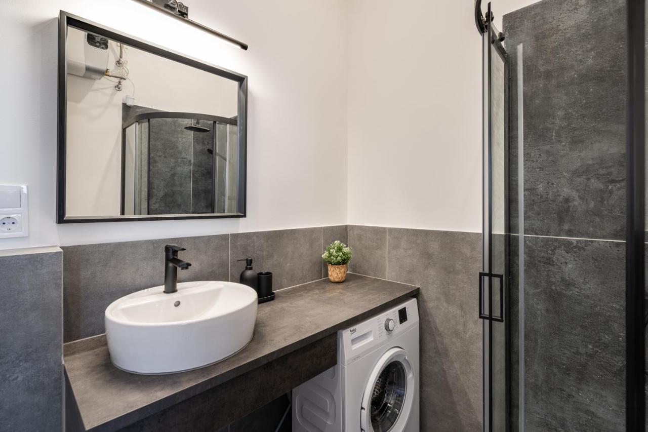 A62 - Akacfa Street Central Residence - Best Location By Bqa Budapeste Exterior foto