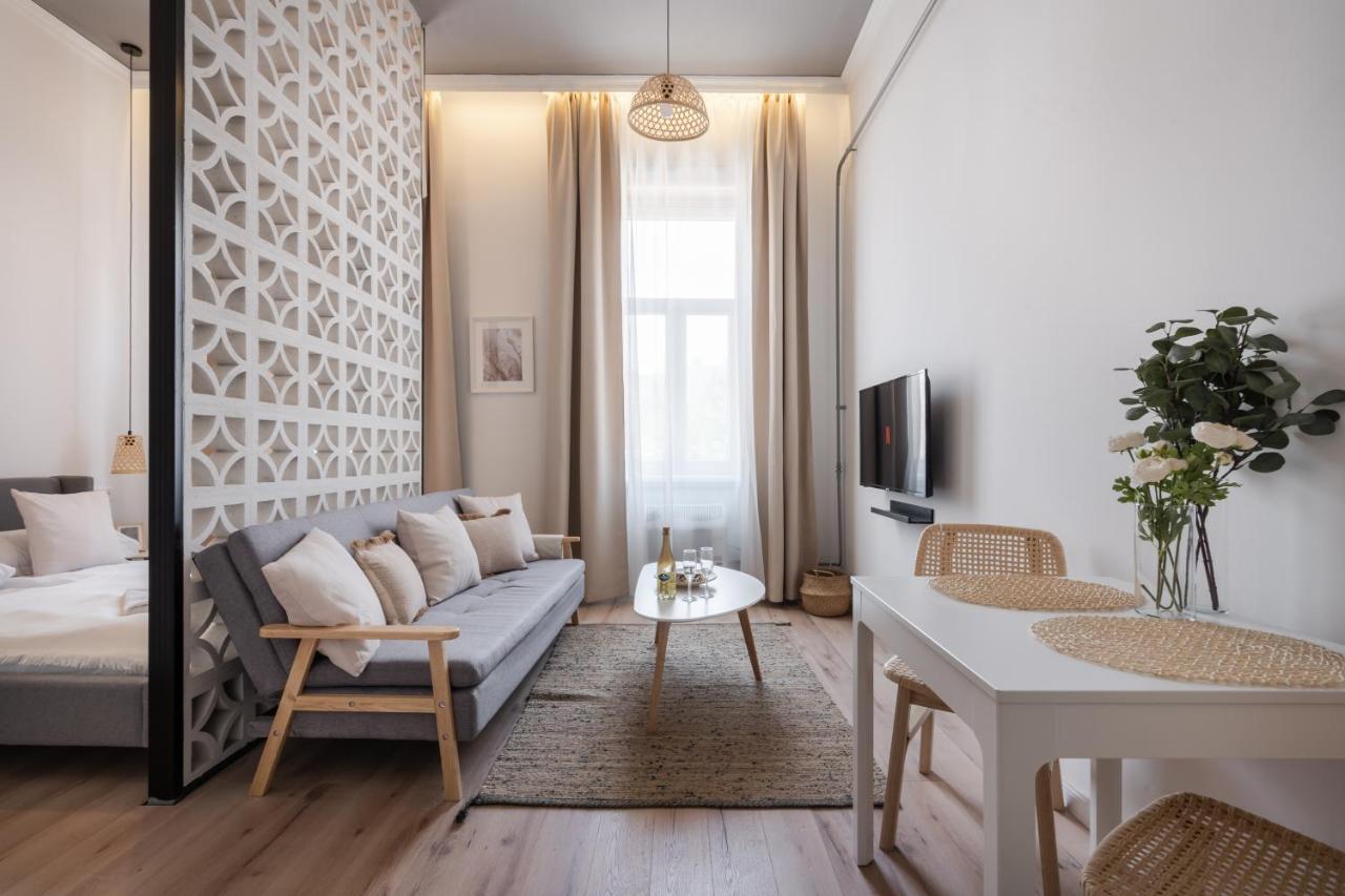 A62 - Akacfa Street Central Residence - Best Location By Bqa Budapeste Exterior foto